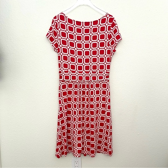 BODEN Amelie Stretch Jersey Dress Short Sleeve Geometric Red White Size US 6 - Picture 7 of 14